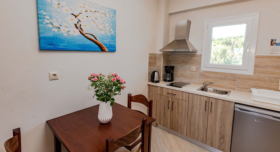 Apartments in Corfu | Robolla Beach Aparthotel Roda Corfu